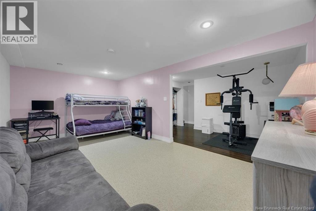 7 Hampton Manor - Image 21