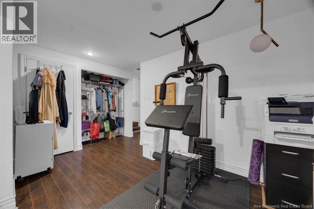 7 Hampton Manor - Image 22