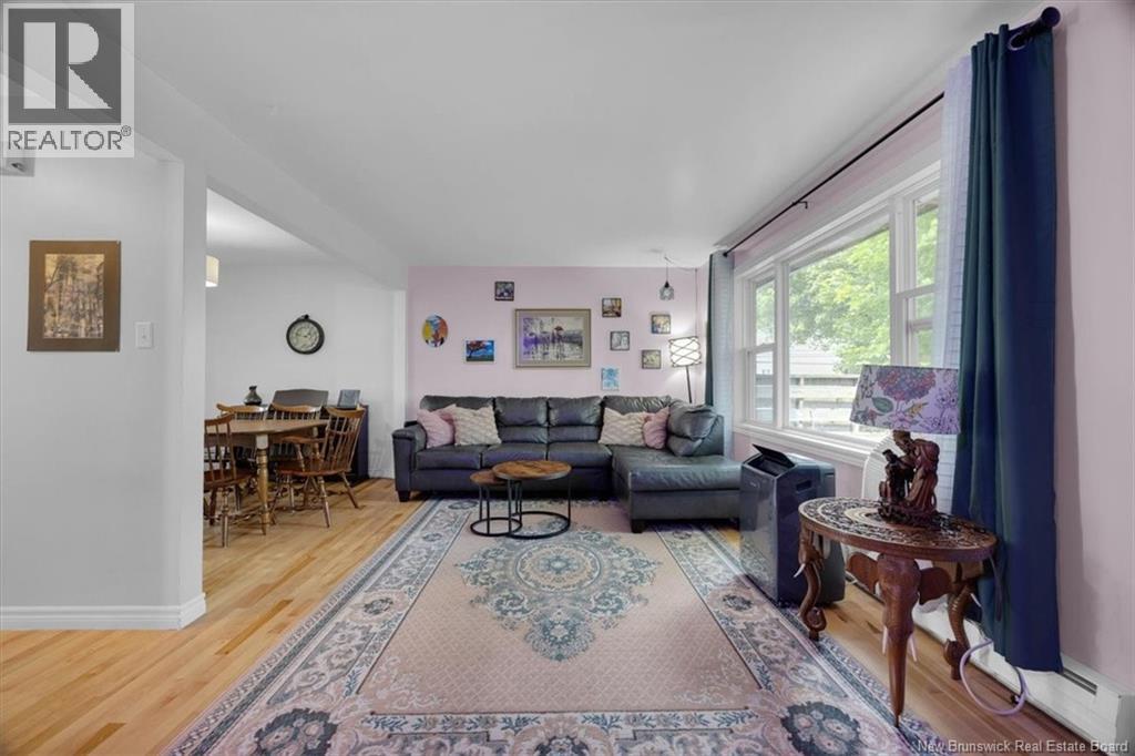 7 Hampton Manor - Image 6