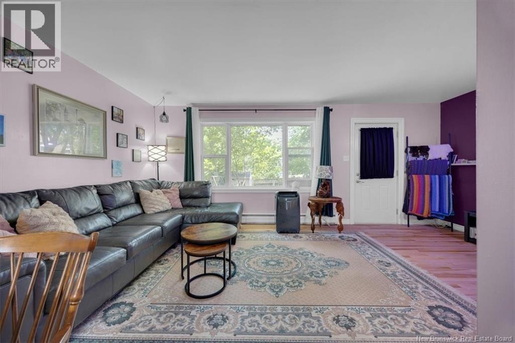 7 Hampton Manor - Image 7