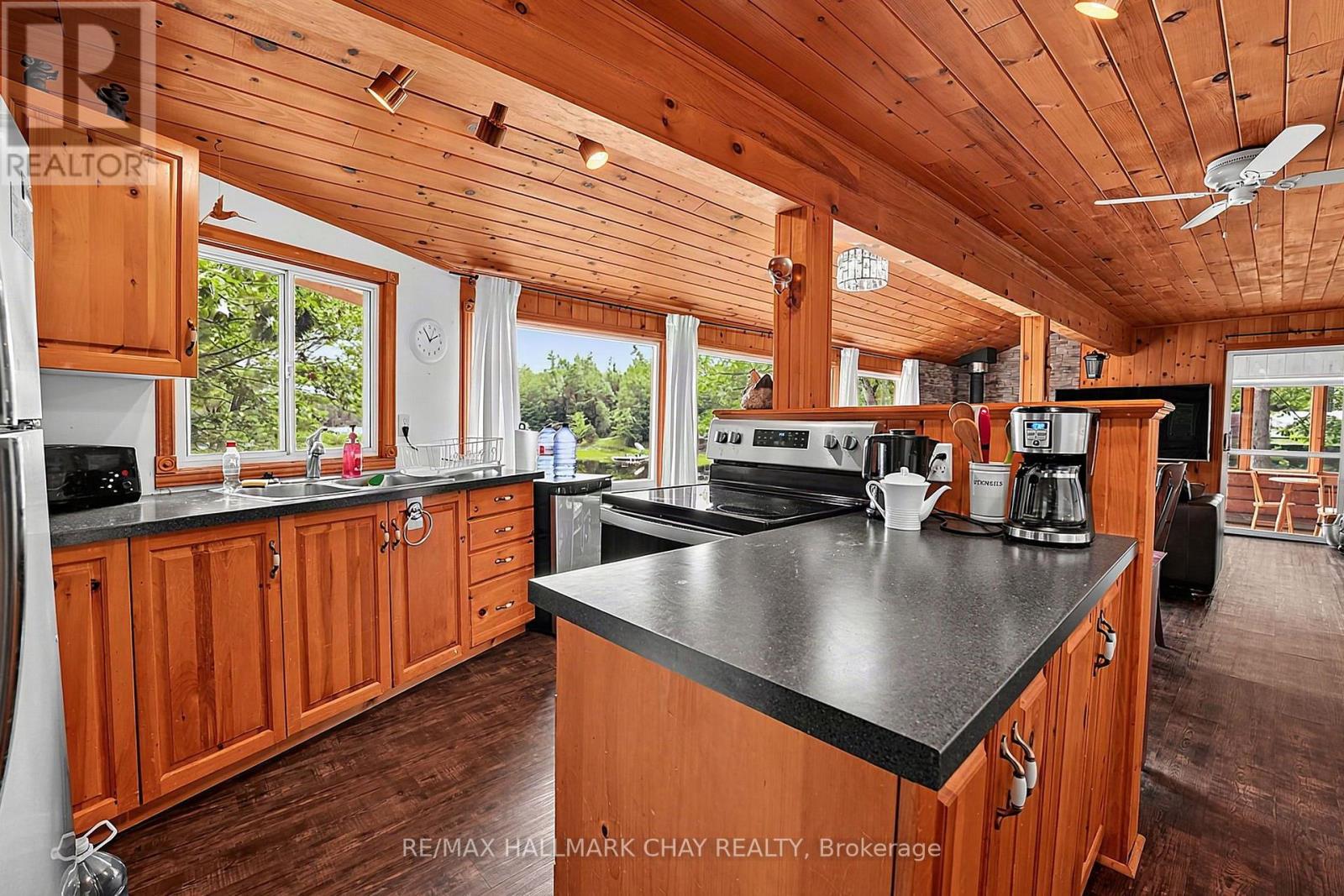1283 LIONS HEAD ROAD - 18