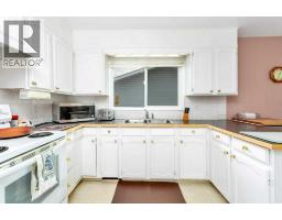 Bonus Room - 6739 59th Avenue, Red Deer, AB T4P1B1 Photo 11