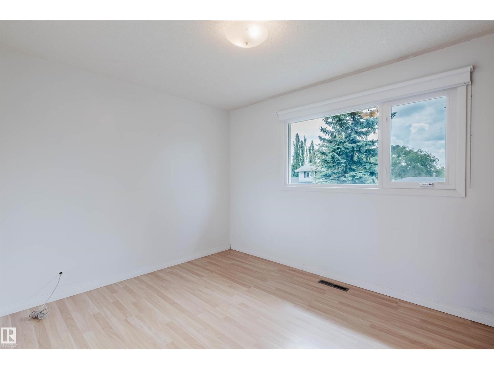 11736 35A Avenue NW - Photo 36