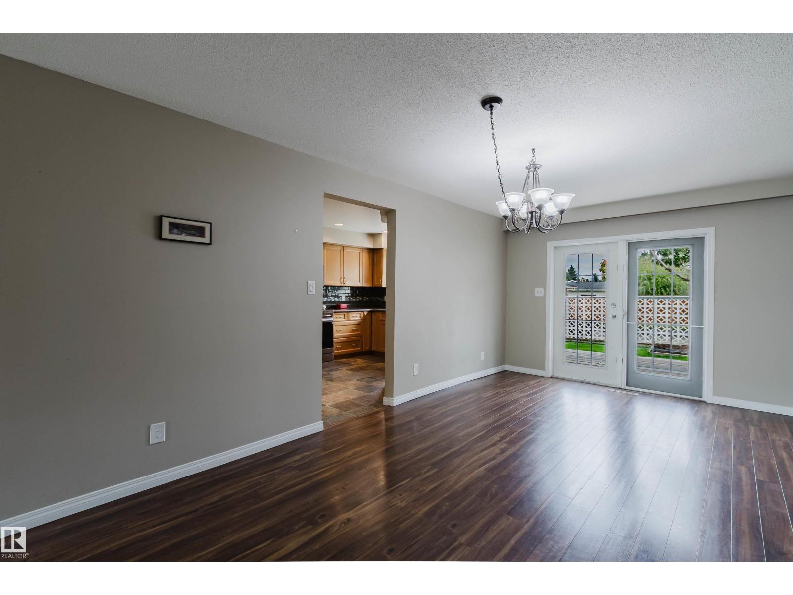 11736 35A Avenue NW - Photo 9