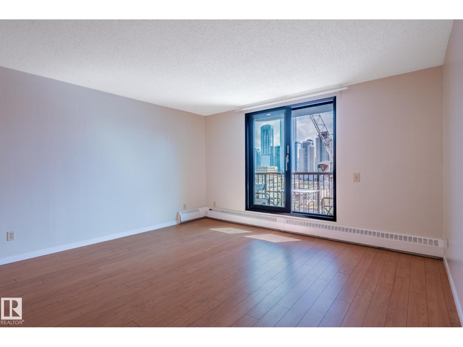 #1103 10125 109 ST NW - 19