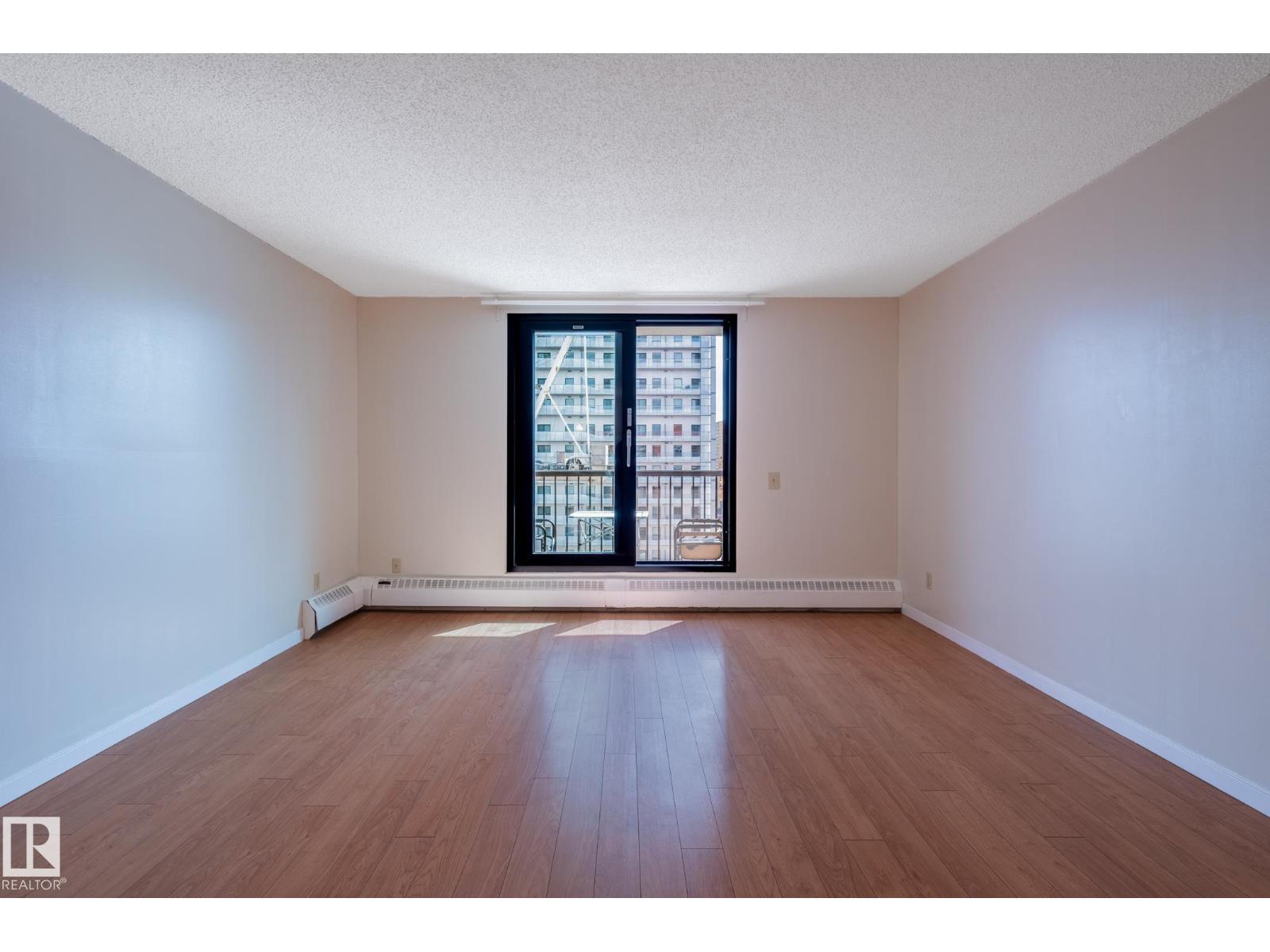 #1103 10125 109 ST NW - 21