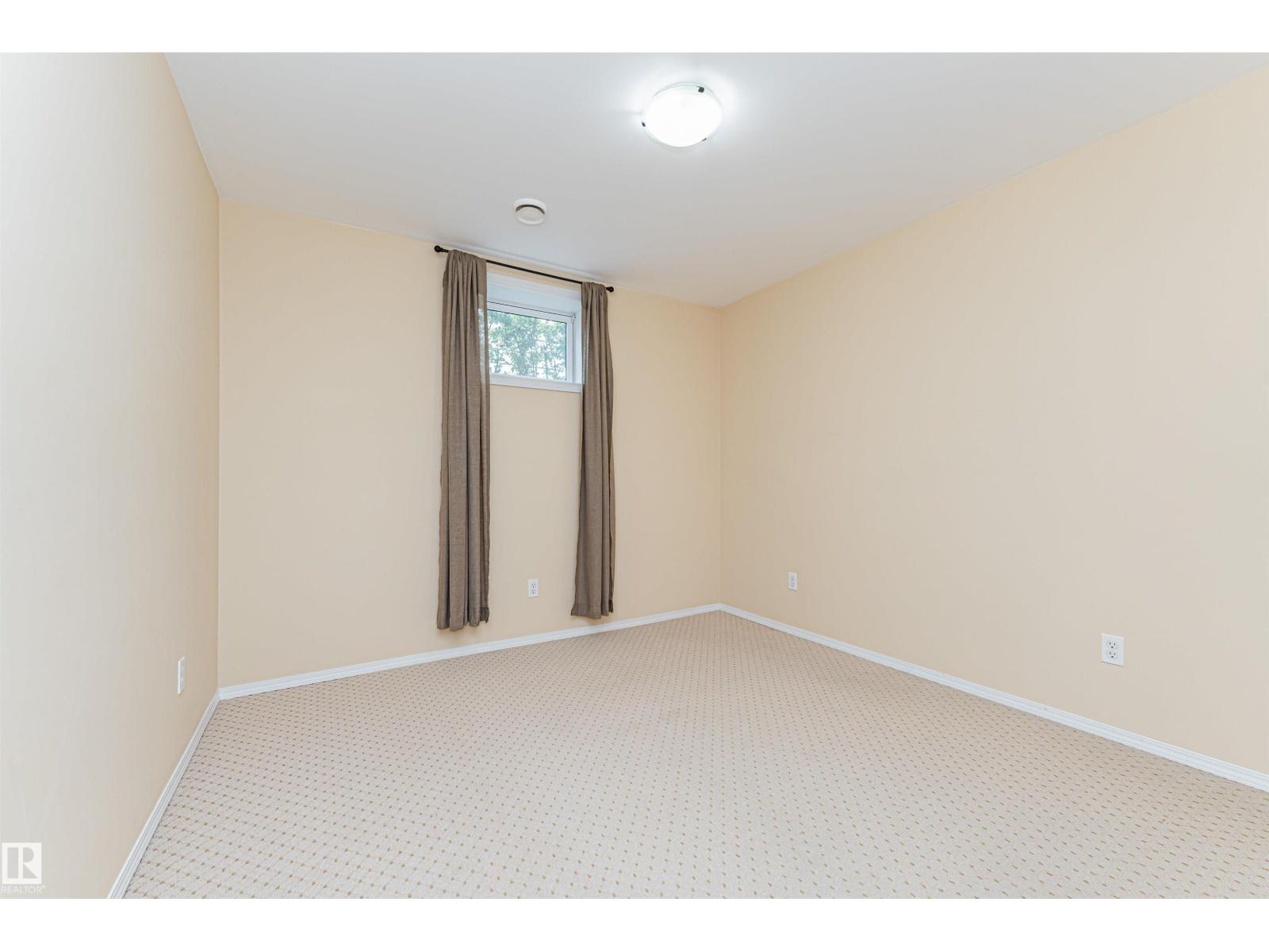 11139 62 AV NW - 39