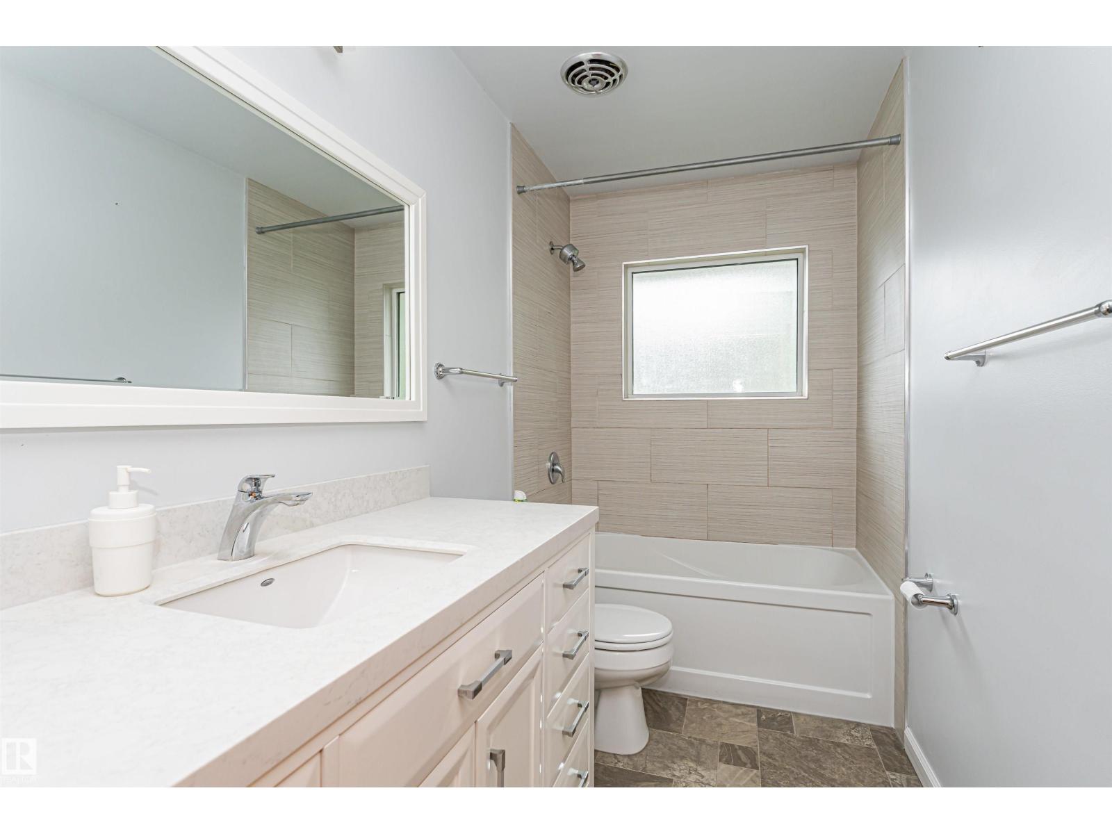 11139 62 Avenue NW - Photo 29