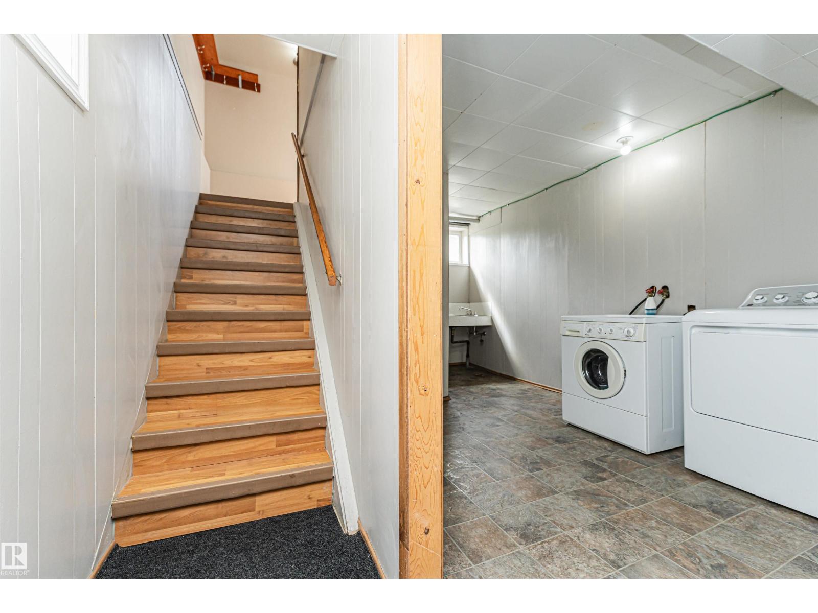 11139 62 AV NW - 33