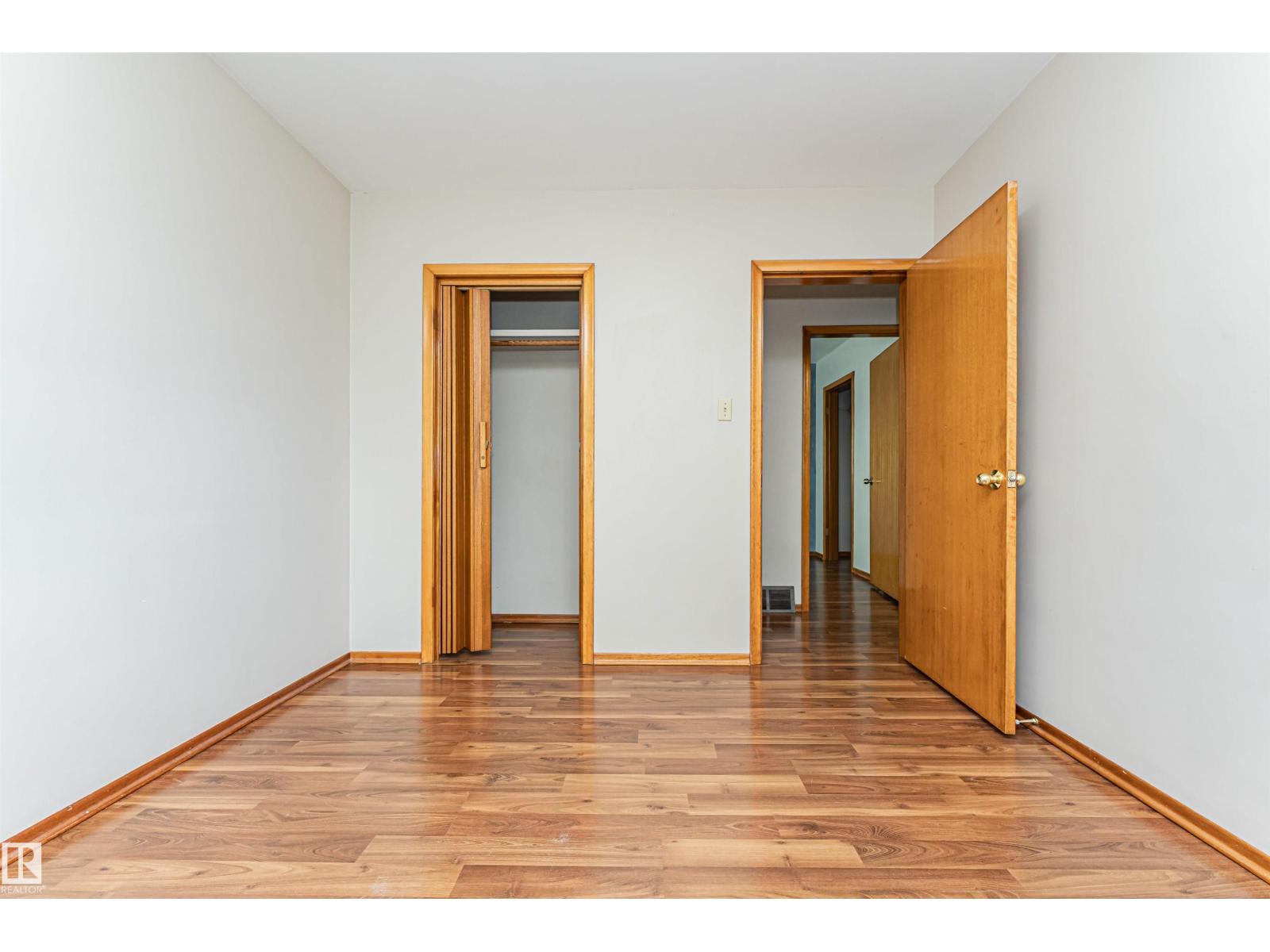 11139 62 Avenue NW - Photo 28