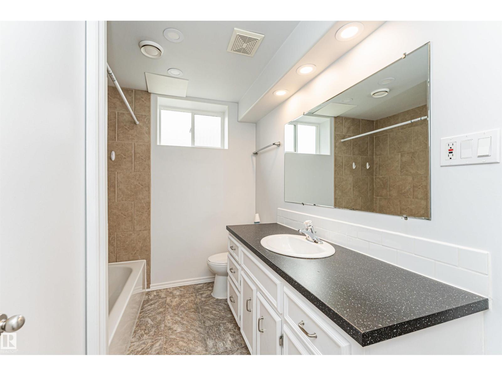11139 62 Avenue NW - Photo 47
