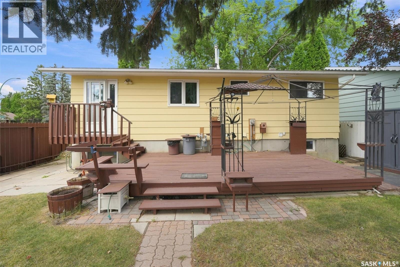 125 Arnason CRESCENT - 28
