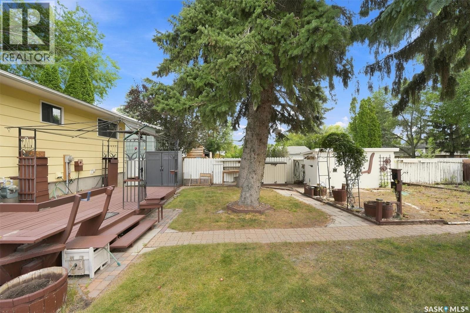 125 Arnason CRESCENT - 29
