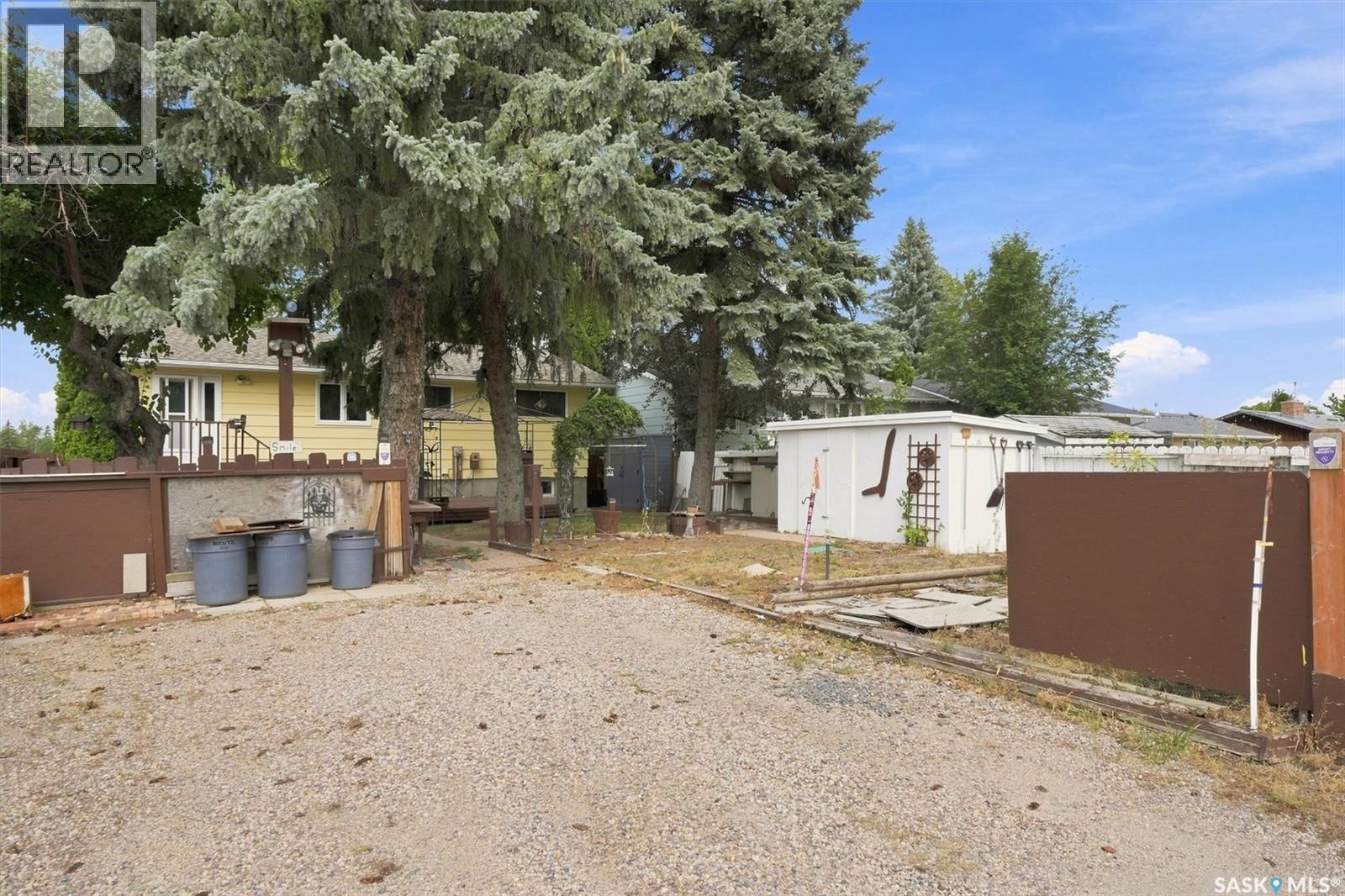125 Arnason CRESCENT - 33