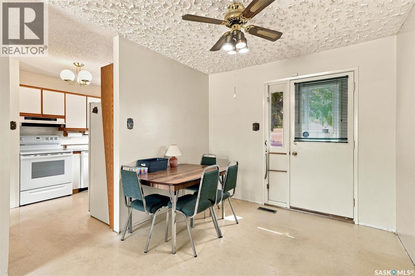 125 Arnason CRESCENT - 6