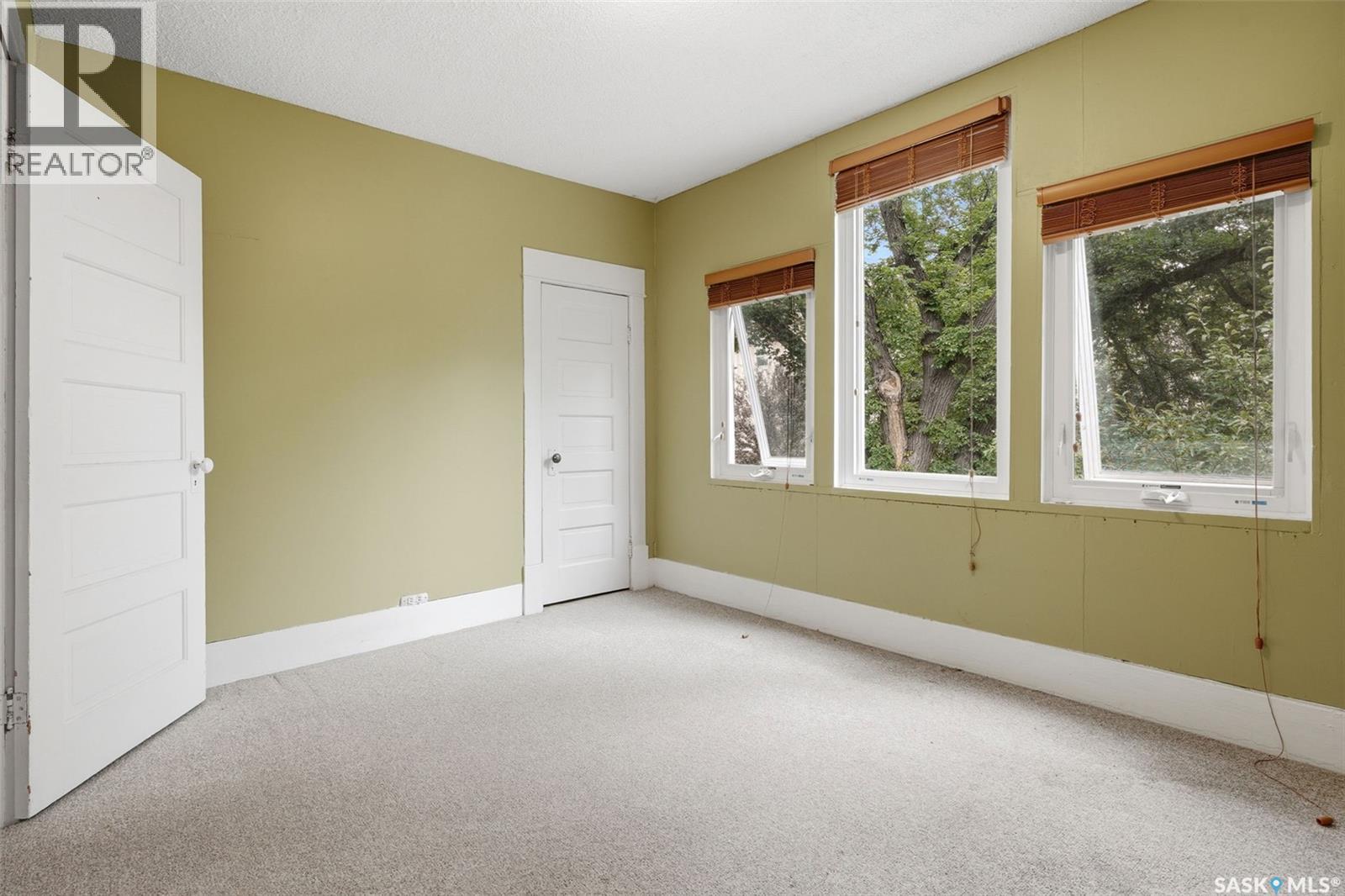 2242 Angus STREET - Image 19
