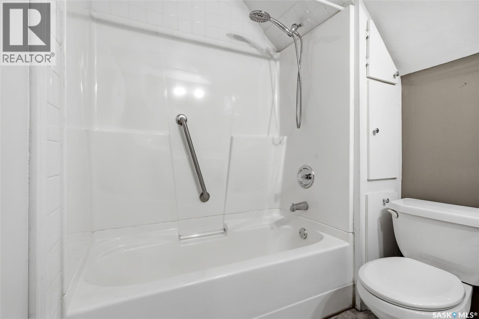 2242 Angus STREET - Image 21