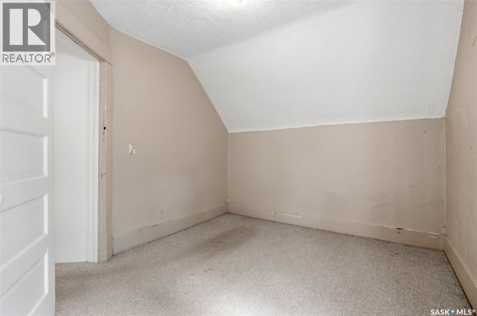 2242 Angus STREET - 23