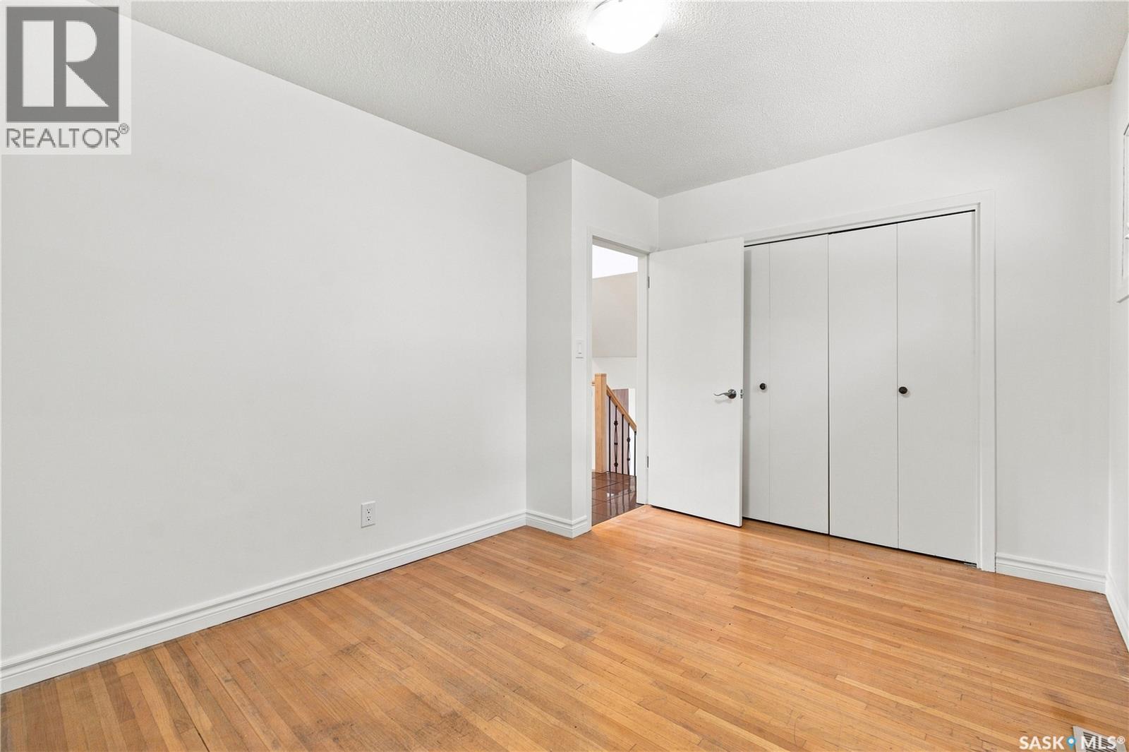 4059 Elphinstone STREET - Image 14