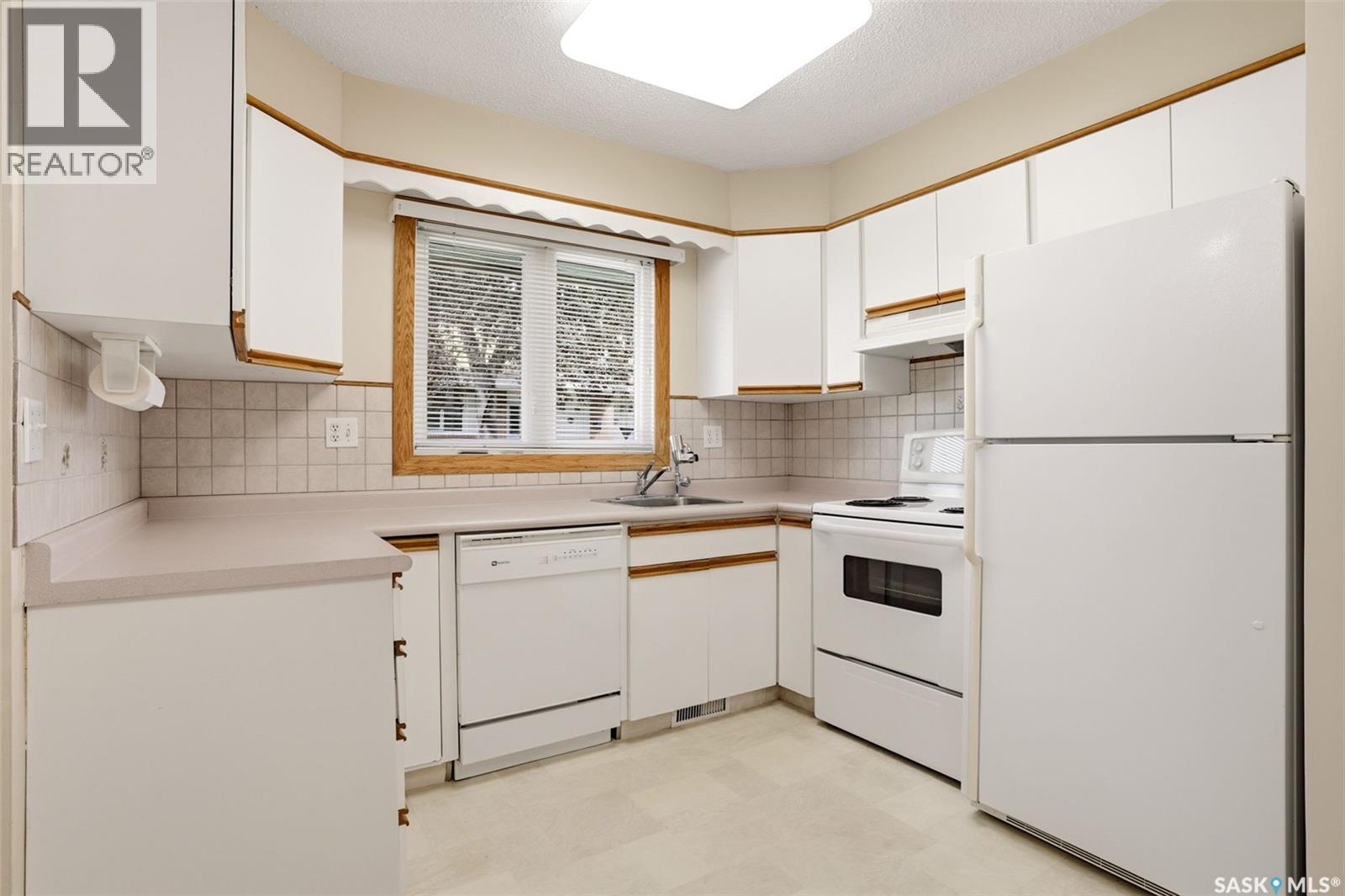 #246 Plainsview DRIVE - 11