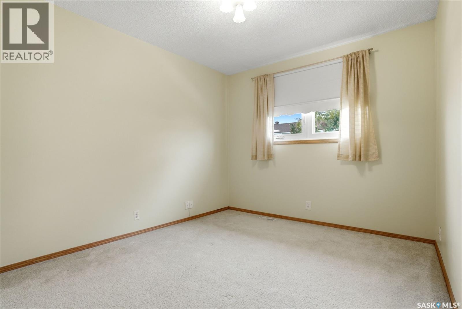 #246 Plainsview DRIVE - 22