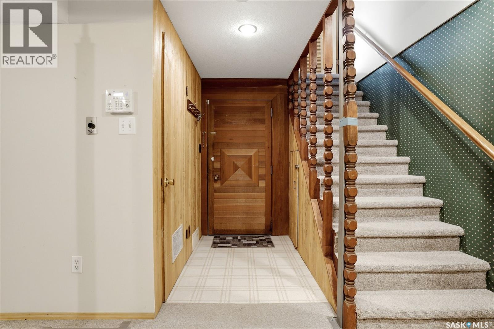 #246 Plainsview DRIVE - 29