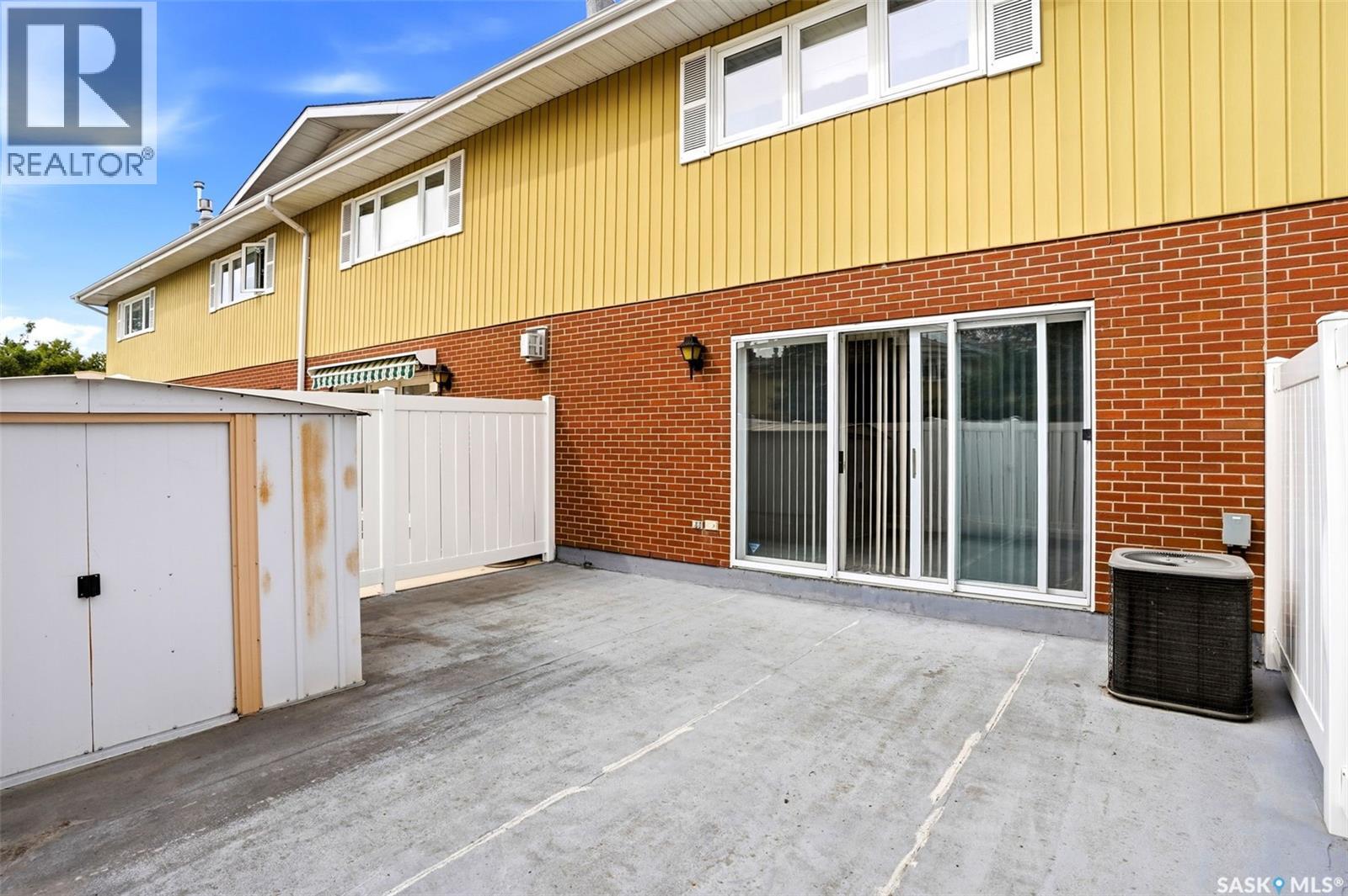 #246 Plainsview DRIVE - 33