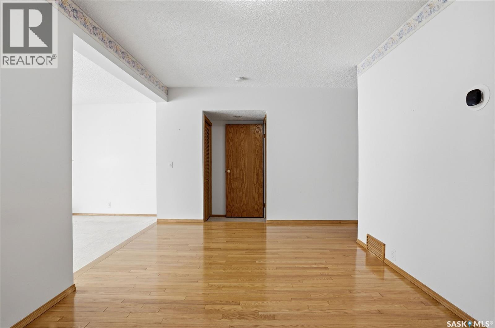 #246 Plainsview DRIVE - 9