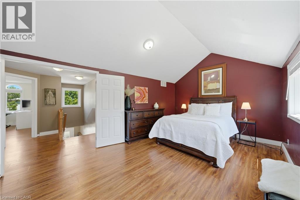 784 BUTTERNUT Avenue - Image 18