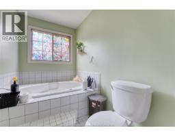 54 Shawnee Court, Leamington, ON N8H5A9 Photo 17