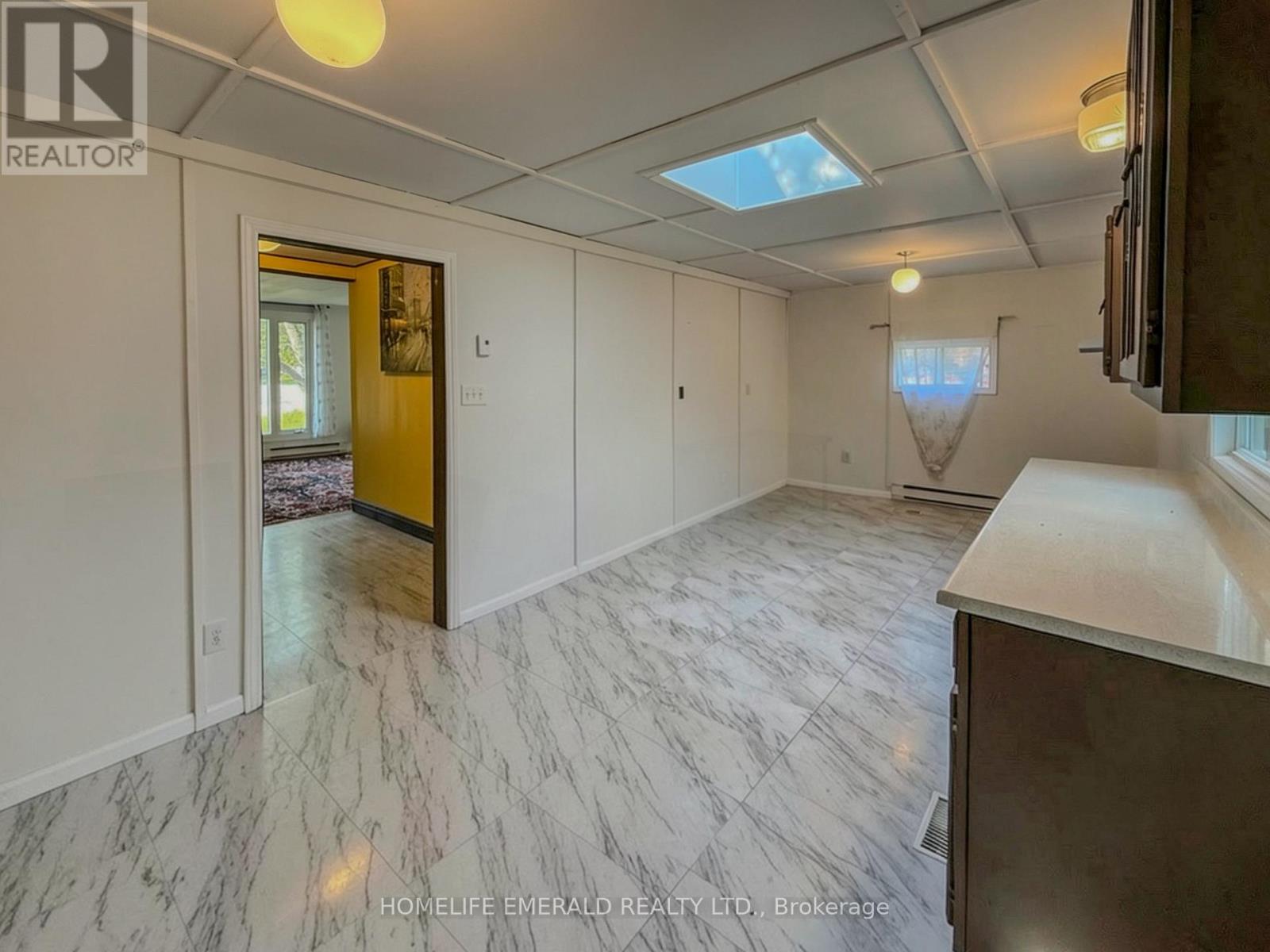 169 MARGARET STREET - 13