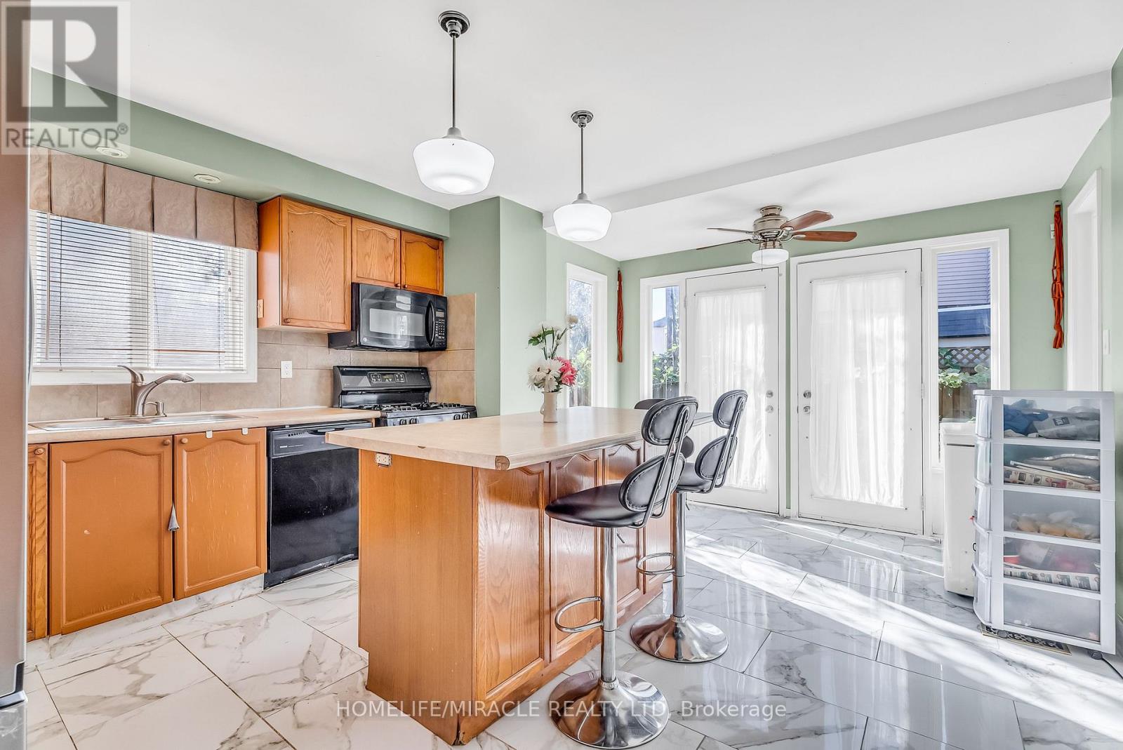 1 BEECHNUT CRESCENT - 15
