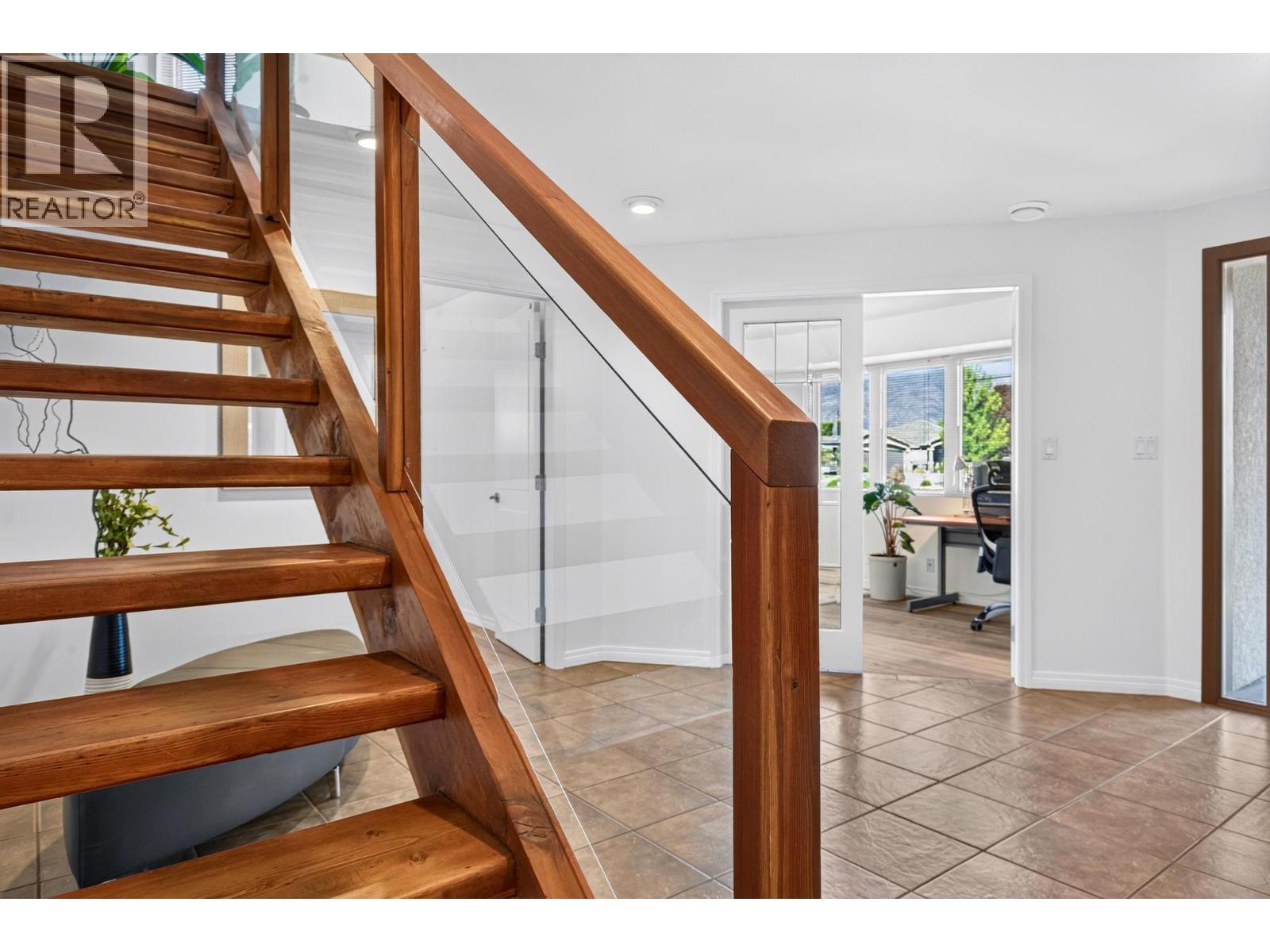  183 Magic Drive, Kelowna