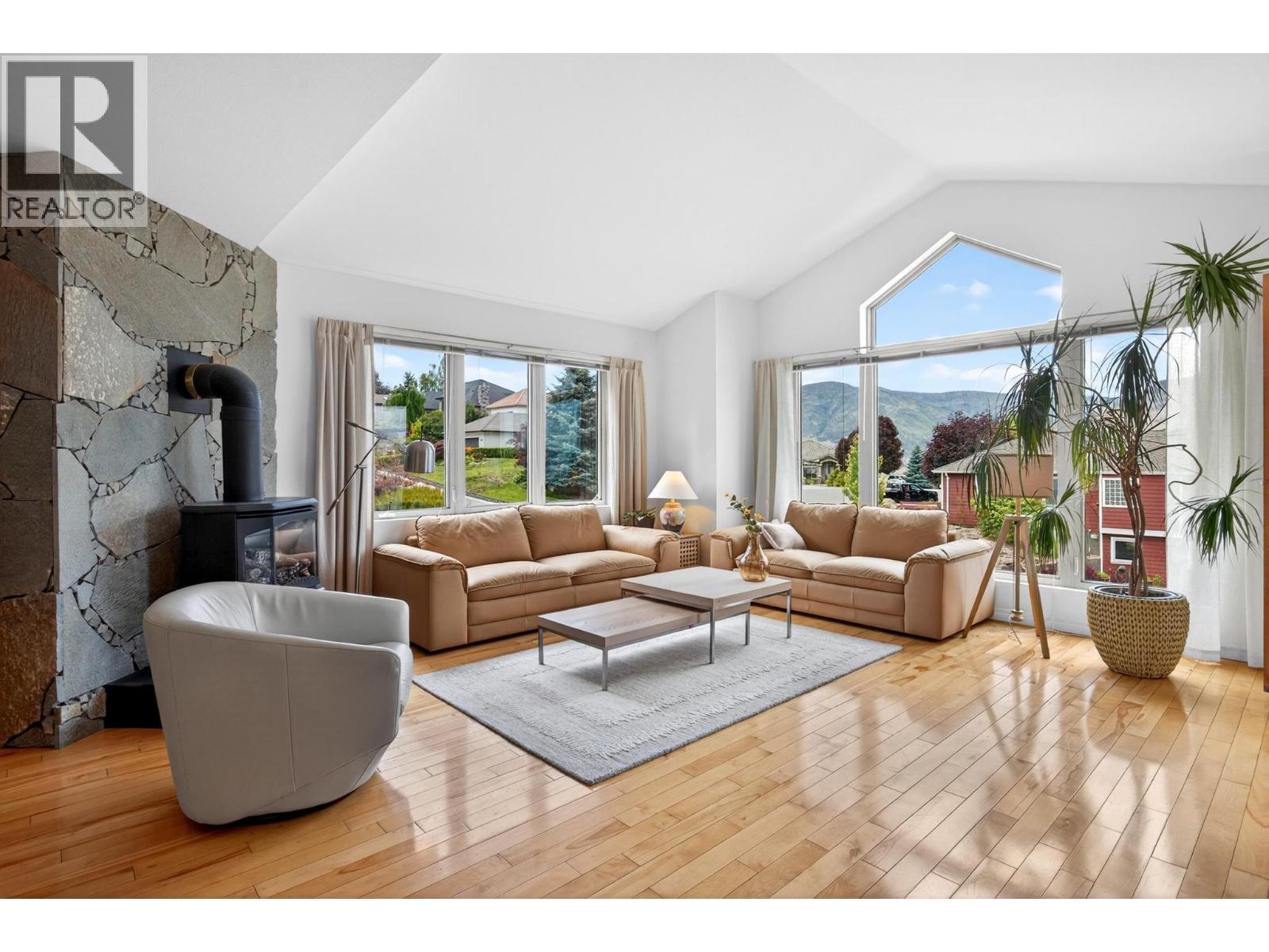  183 Magic Drive, Kelowna