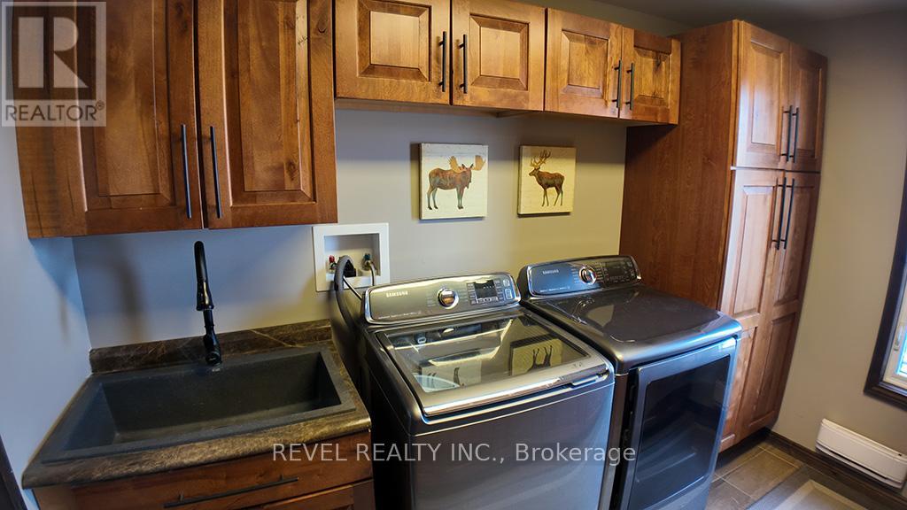 1075 CAMERON AVENUE - Image 20