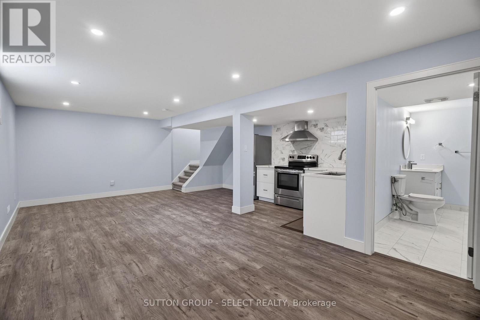 1904 DOWNES COURT - Image 40