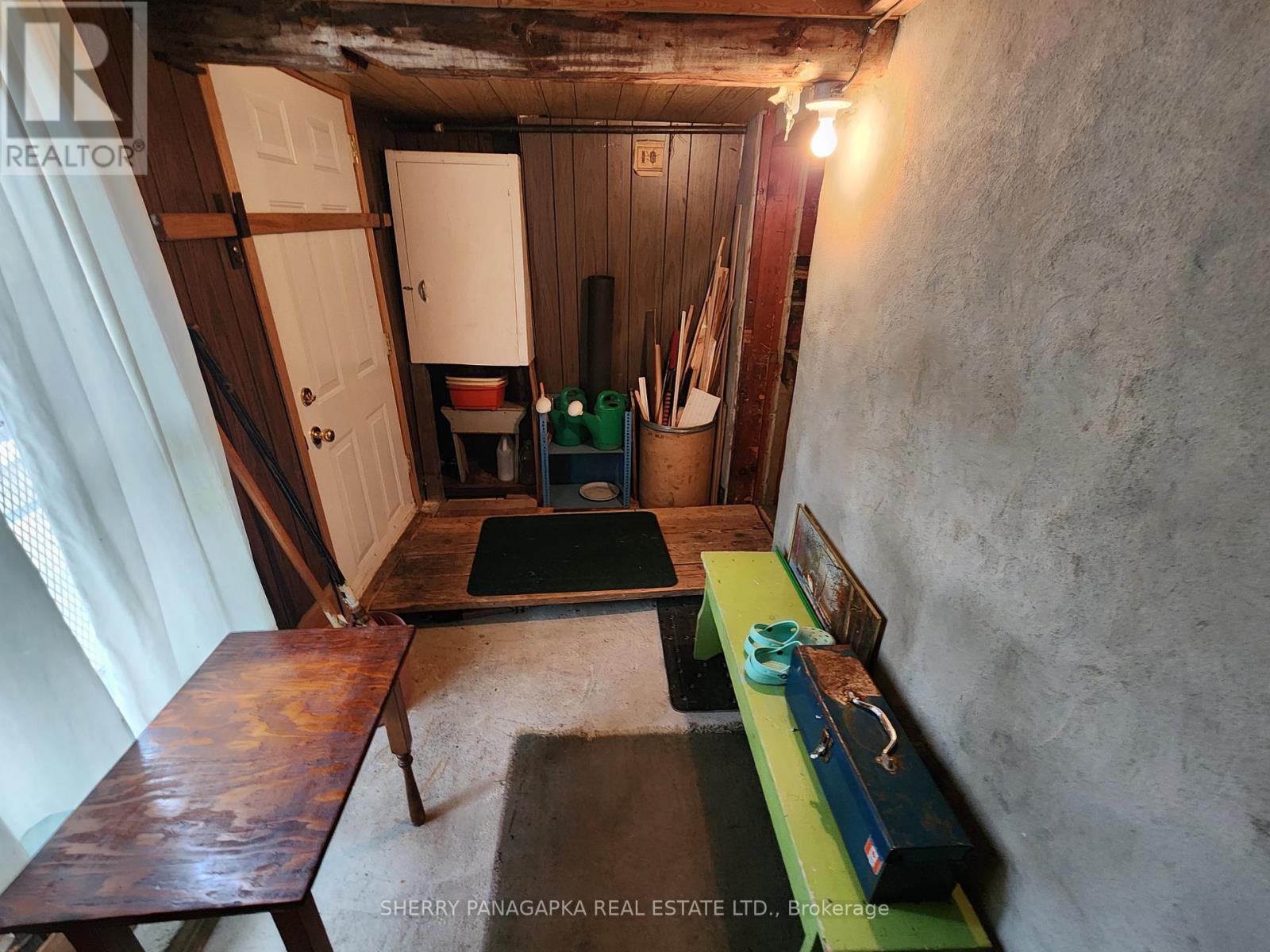 661 GOVERNMENT ROAD W - Image 27