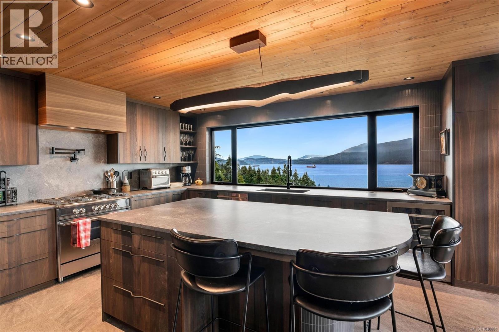 553 Marine View - 12