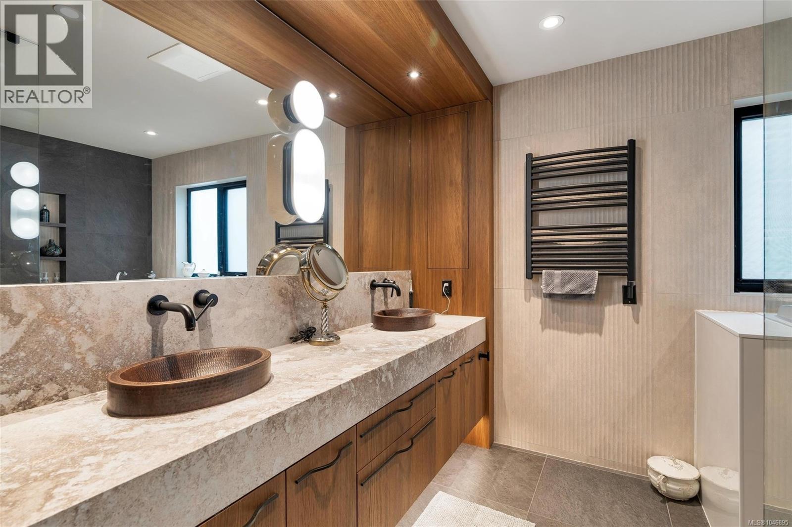 553 Marine View - Image 25