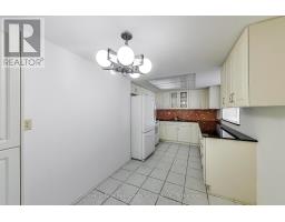 611 - 5 Weldrick Road W, Richmond Hill, ON L4C8S9 Photo 10
