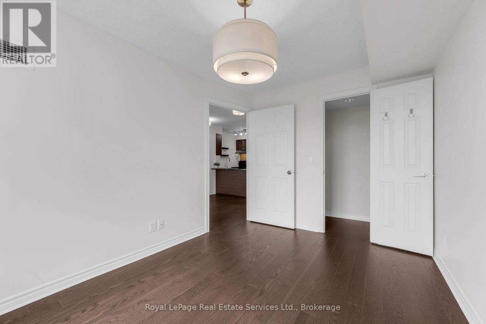 #806 2379 CENTRAL PARK DRIVE - 10