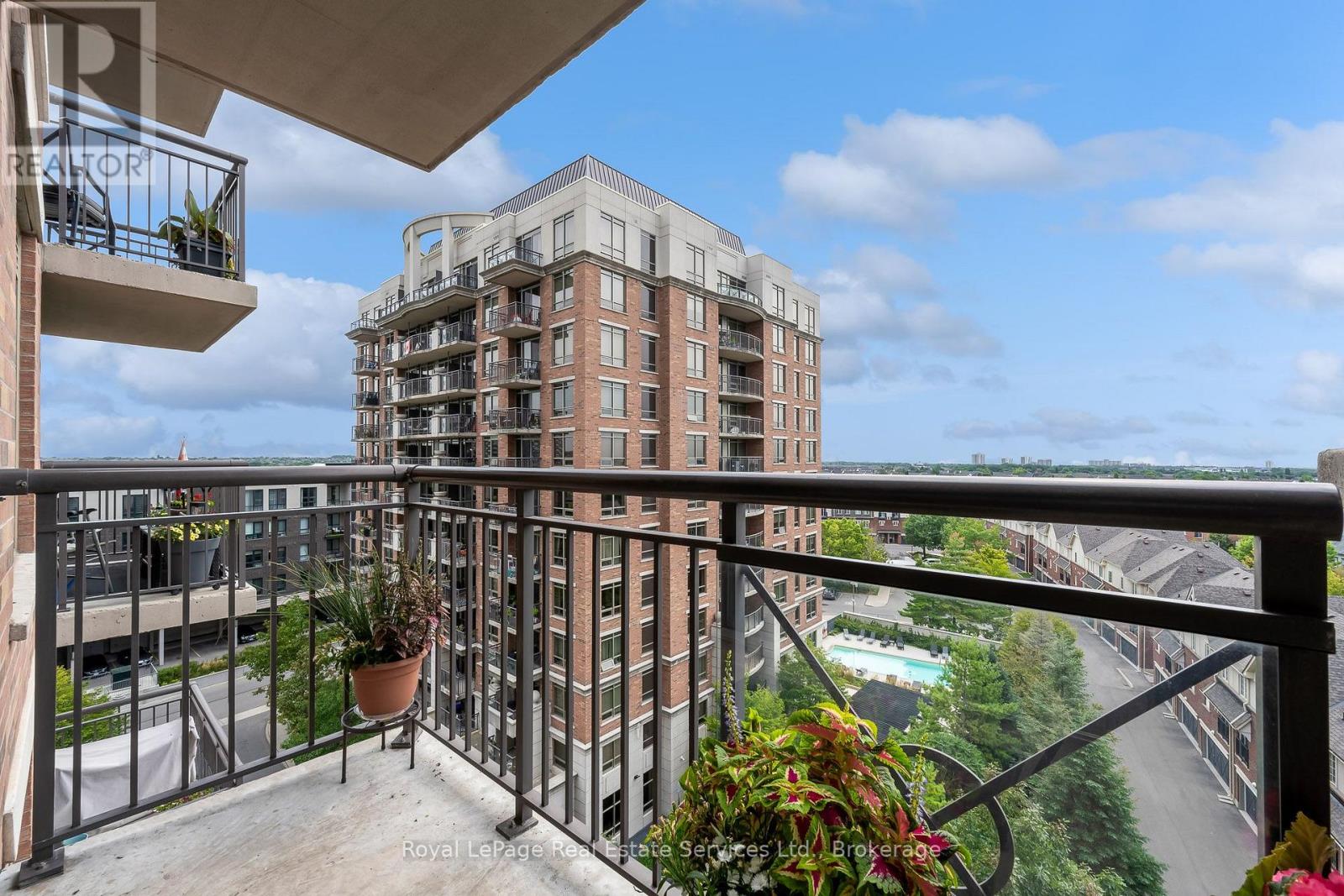 #806 2379 CENTRAL PARK DRIVE - 16
