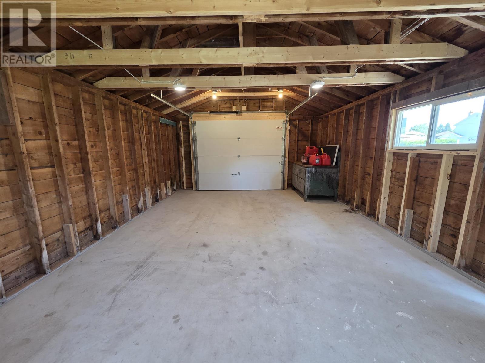 78 Timmins ST - Image 23