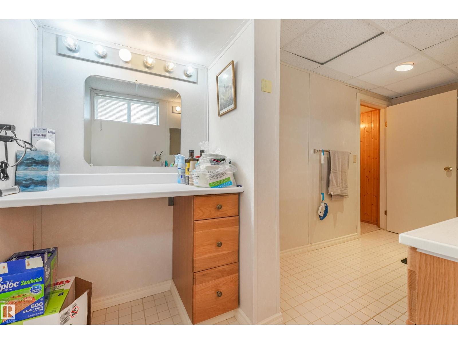 #254 52411 RGE ROAD 214 - 29