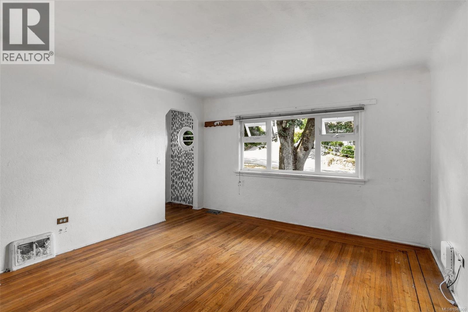 1669 Kisber Ave - Image 4
