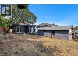 1669 Kisber Ave, Saanich, BC V8P2W5 Photo 19