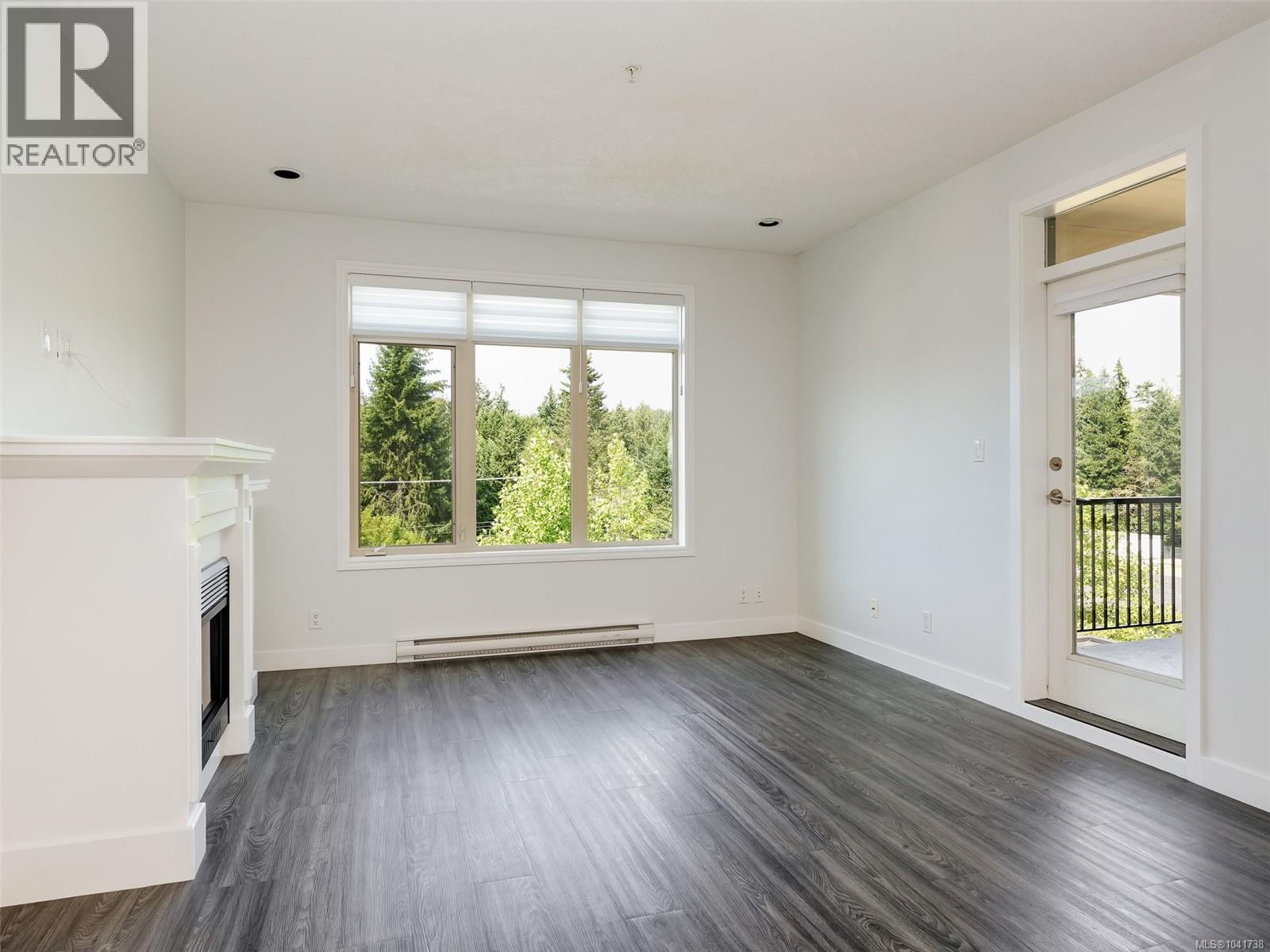 #402 623 Treanor Ave - 3