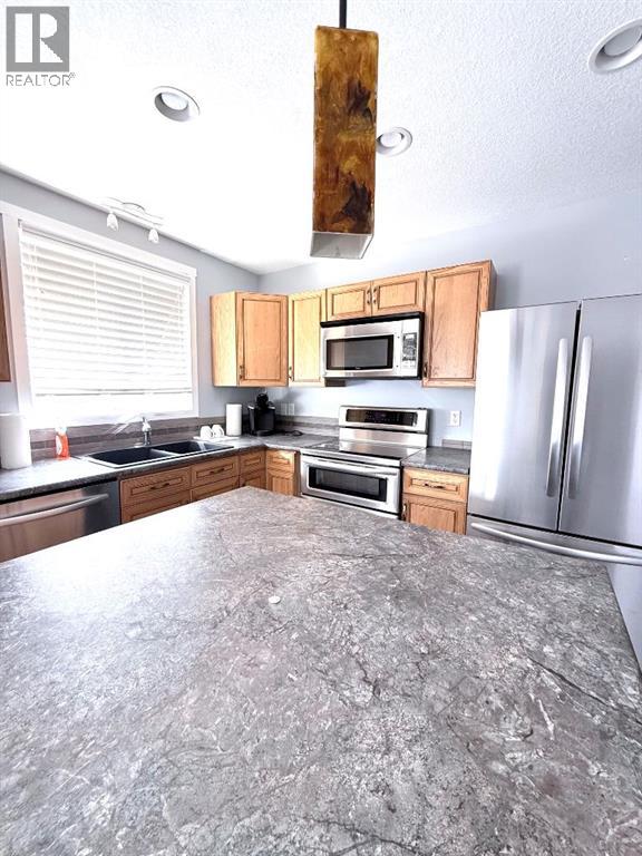 4605 50 Street - Photo 8