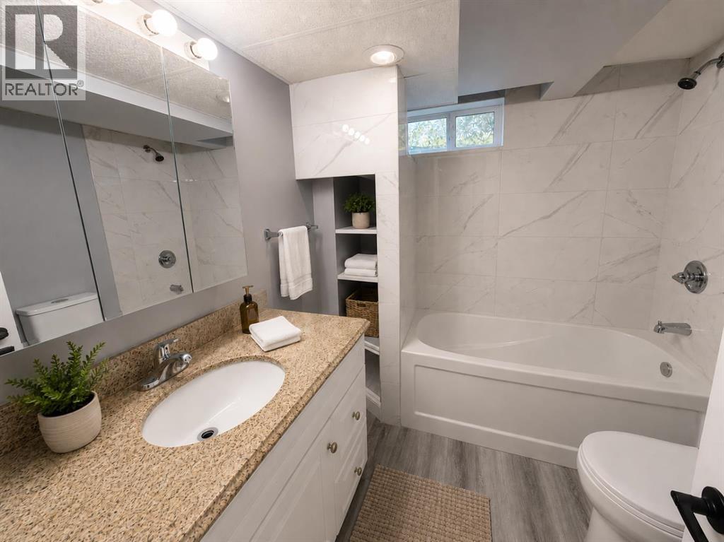 185 Pensacola Court West - Photo 12