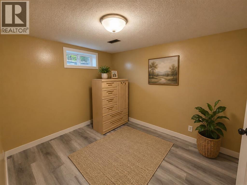 185 Pensacola Court W - 9